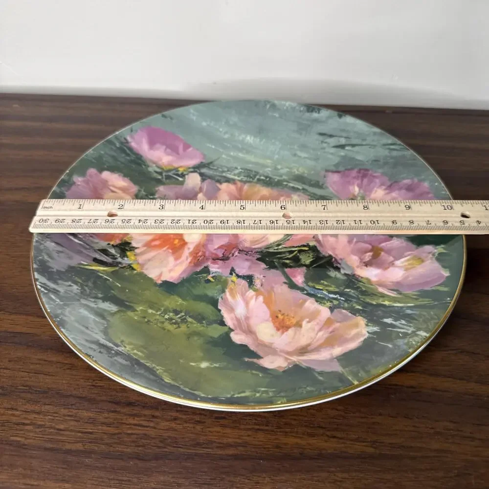 Royal Doulton Collector Plate: Hahn Vidal Dreaming Lotus, 1976
